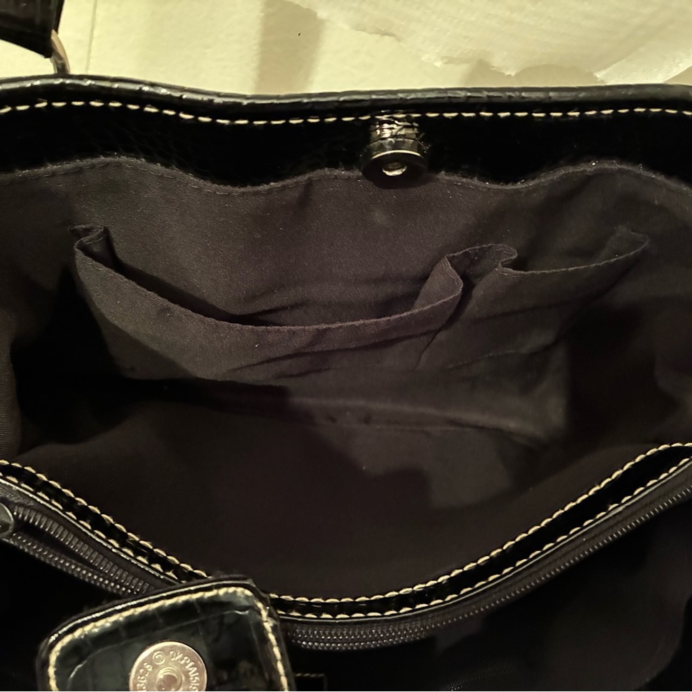 Liz & Co. Black Embossed Shoulder Bag - Picture 8 of 9